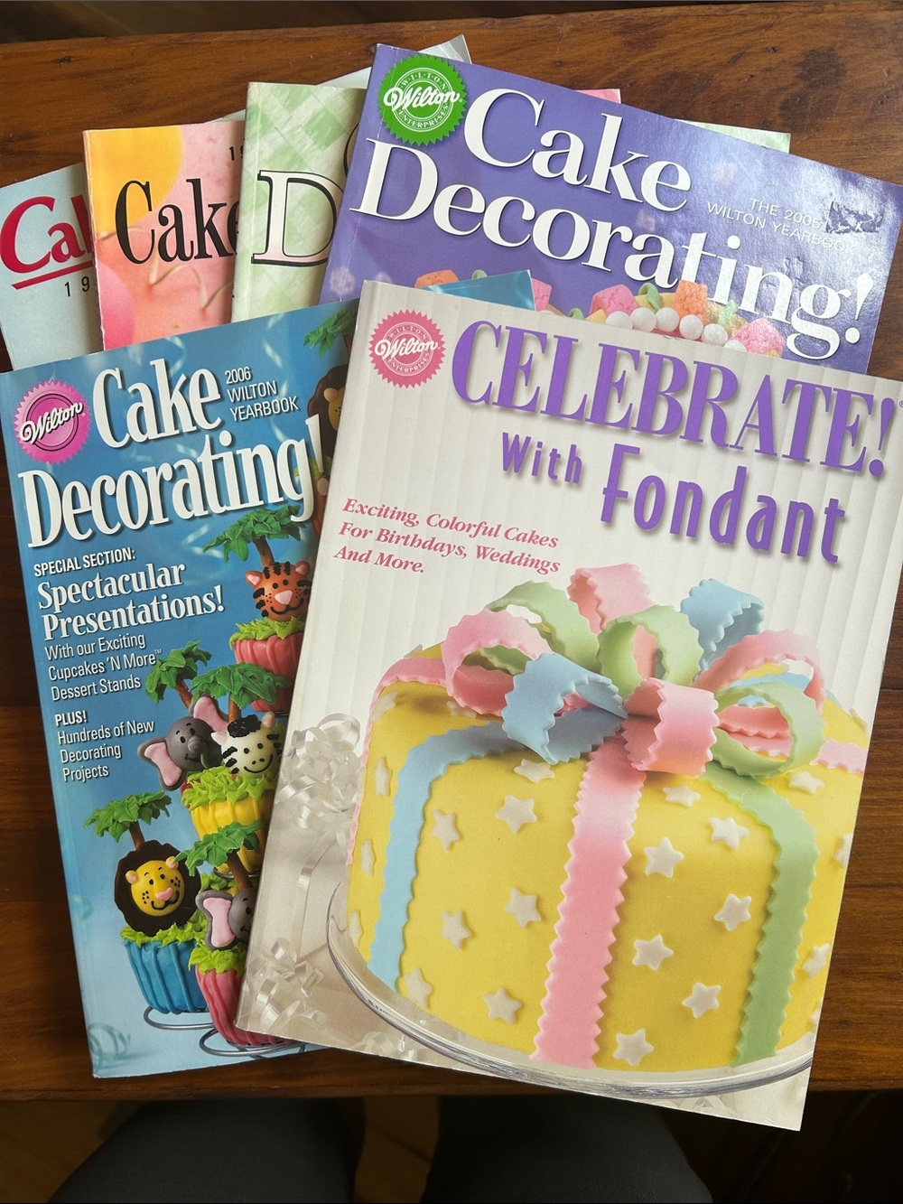 Wilton Cake Decorating Yearbooks Collection with Bonus